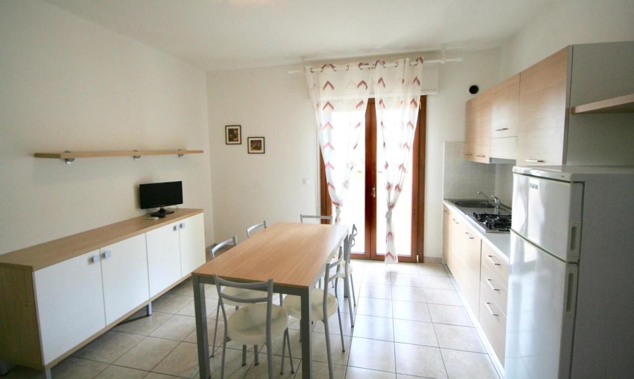 Ba- Tintoretto Apartments - Lignano Sabbiadoro Kültér fotó